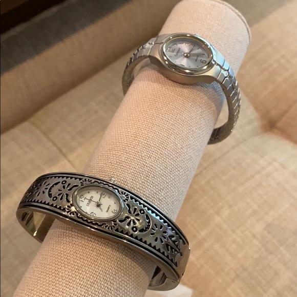 Bundle of 4 women’s watches - Picture 9 of 9